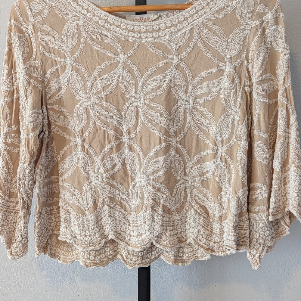 Solitaire Beige Lace Blouse